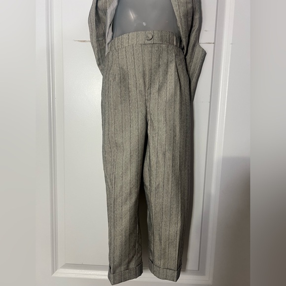 Classic Kids PinStriped Formal Suit - Picture 4 of 4